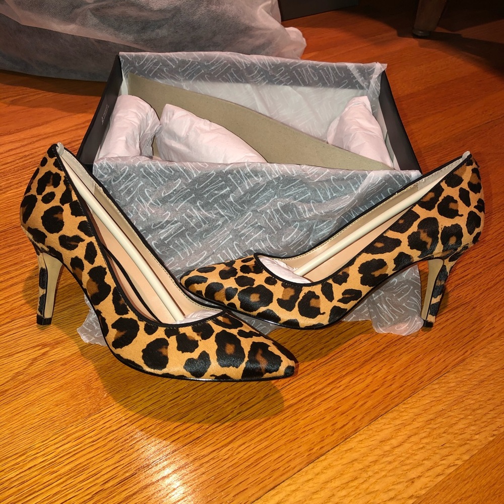 🚨 BRAND NEW 🚨 INC Cheetah Mid Heel Pumps